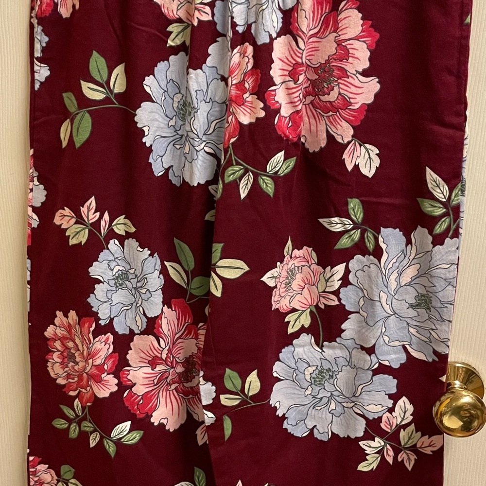 Liz Claiborne Floral Burgundy‎ pajama pants